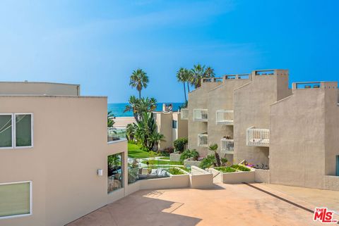 A home in Playa Del Rey