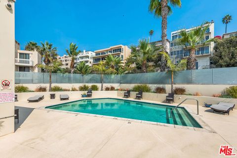 A home in Playa Del Rey