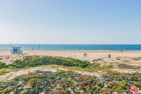 A home in Playa Del Rey