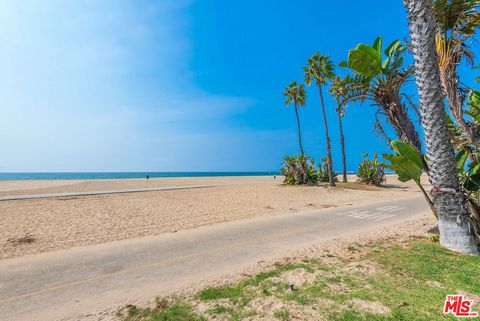 A home in Playa Del Rey