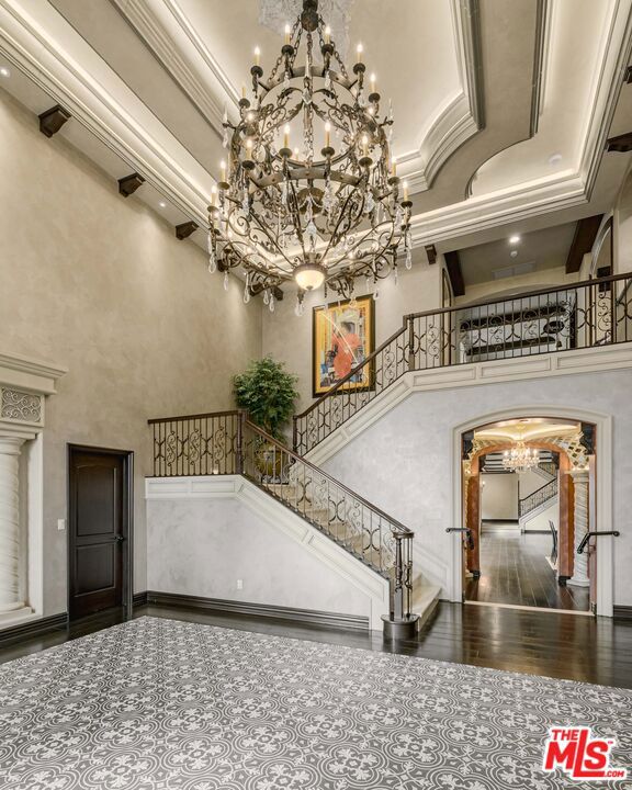 Properties 3 4705 Los Feliz Boulevard