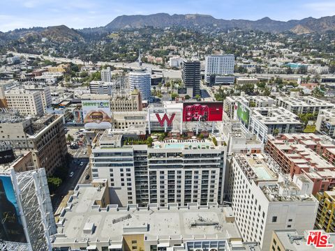 Condominium in Los Angeles CA 6250 Hollywood Boulevard.jpg