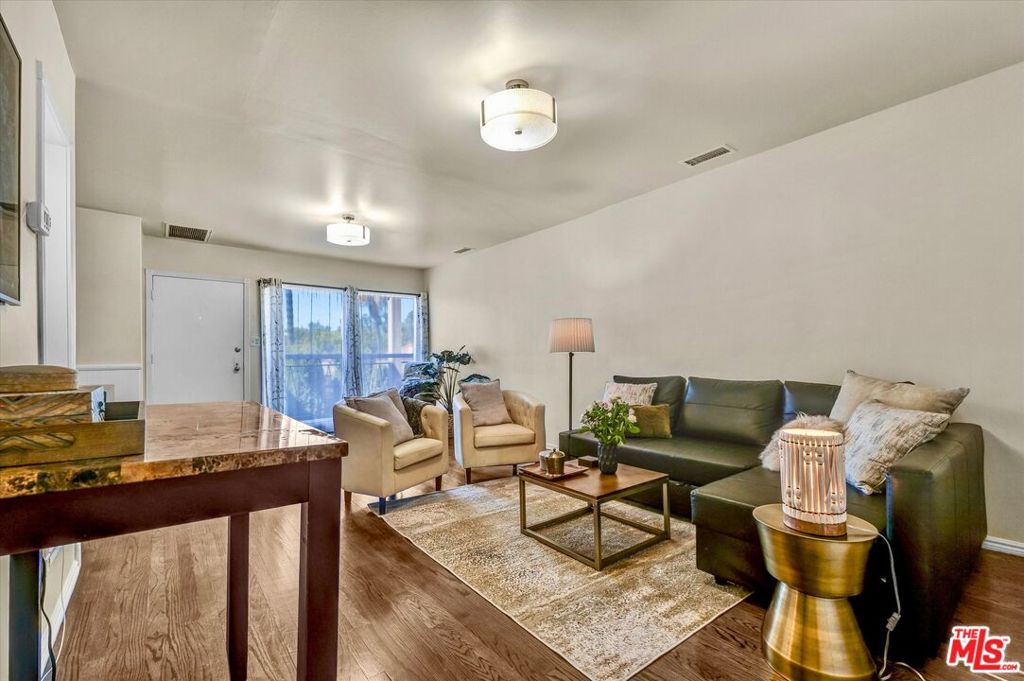 Properties 1 11670 W Sunset Boulevard 303