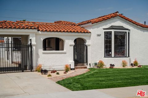 Single Family Residence in Los Angeles CA 3867 Degnan Boulevard.jpg