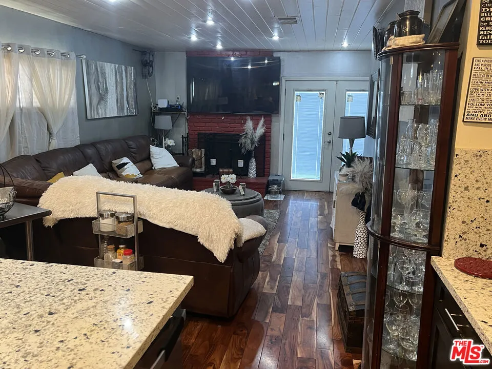 Long Beach, California 90805, United States, 3 Bedrooms Bedrooms, ,2 BathroomsBathrooms,Residential,Active,1801