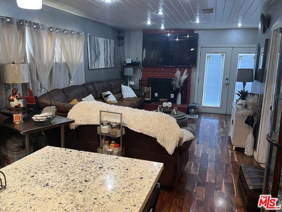 Long Beach, California 90805, United States, 3 Bedrooms Bedrooms, ,2 BathroomsBathrooms,Residential,Active,1801