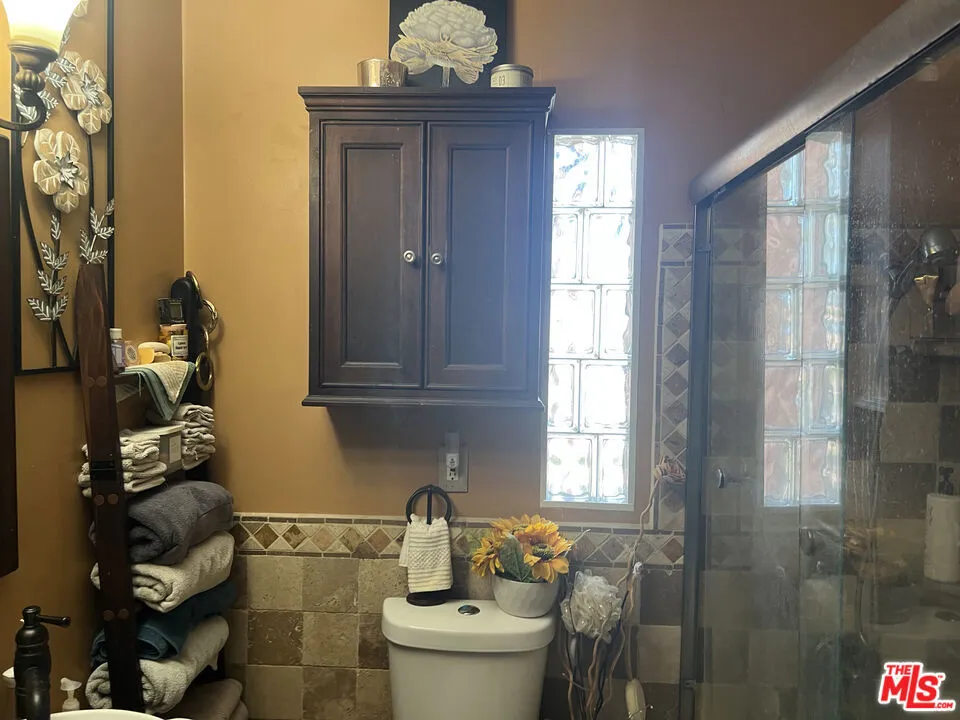 Long Beach, California 90805, United States, 3 Bedrooms Bedrooms, ,2 BathroomsBathrooms,Residential,Active,1801