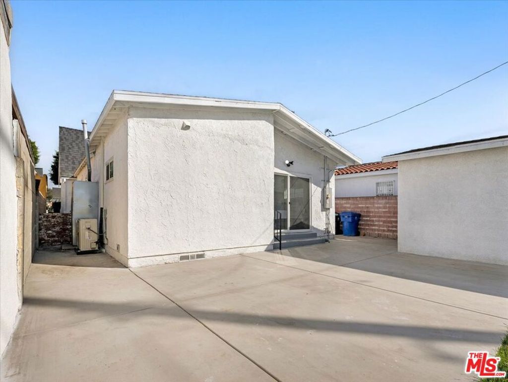 listing image 50