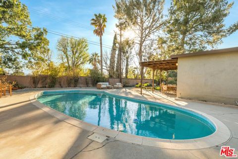 A home in Porter Ranch