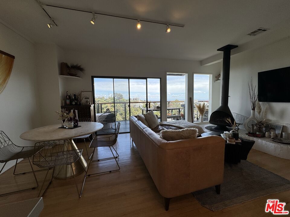 Properties 3 8966 Crescent Drive