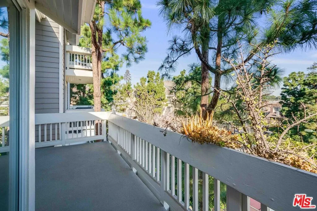 Marina Del Rey, California 90292, United States, 2 Bedrooms Bedrooms, ,2 BathroomsBathrooms,Residential,Active,80146