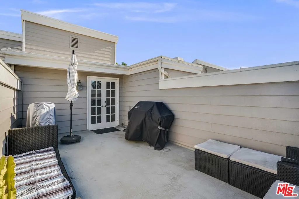 Marina Del Rey, California 90292, United States, 2 Bedrooms Bedrooms, ,2 BathroomsBathrooms,Residential,Active,80146