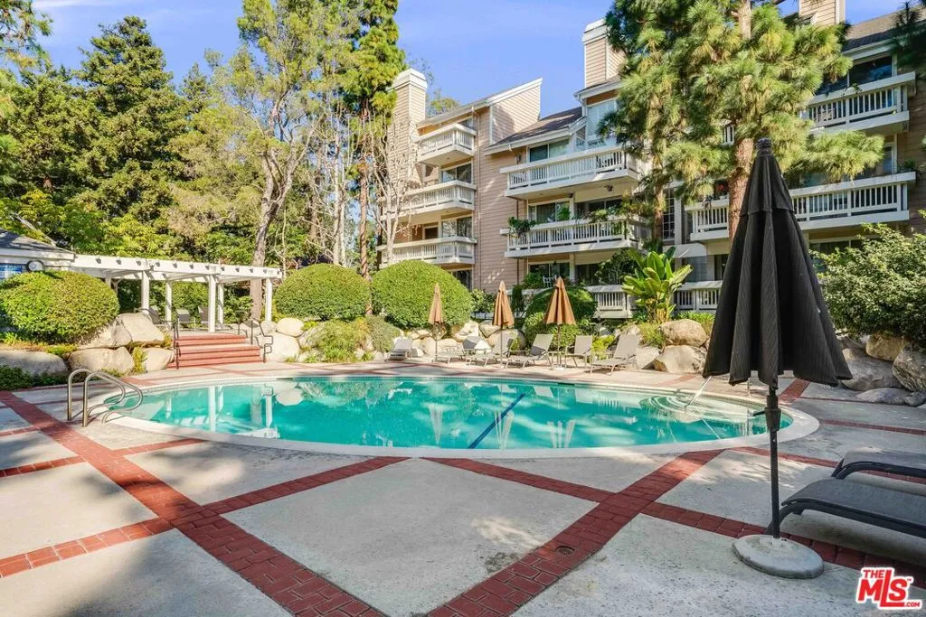 Marina Del Rey, California 90292, United States, 2 Bedrooms Bedrooms, ,2 BathroomsBathrooms,Residential,Active,80146