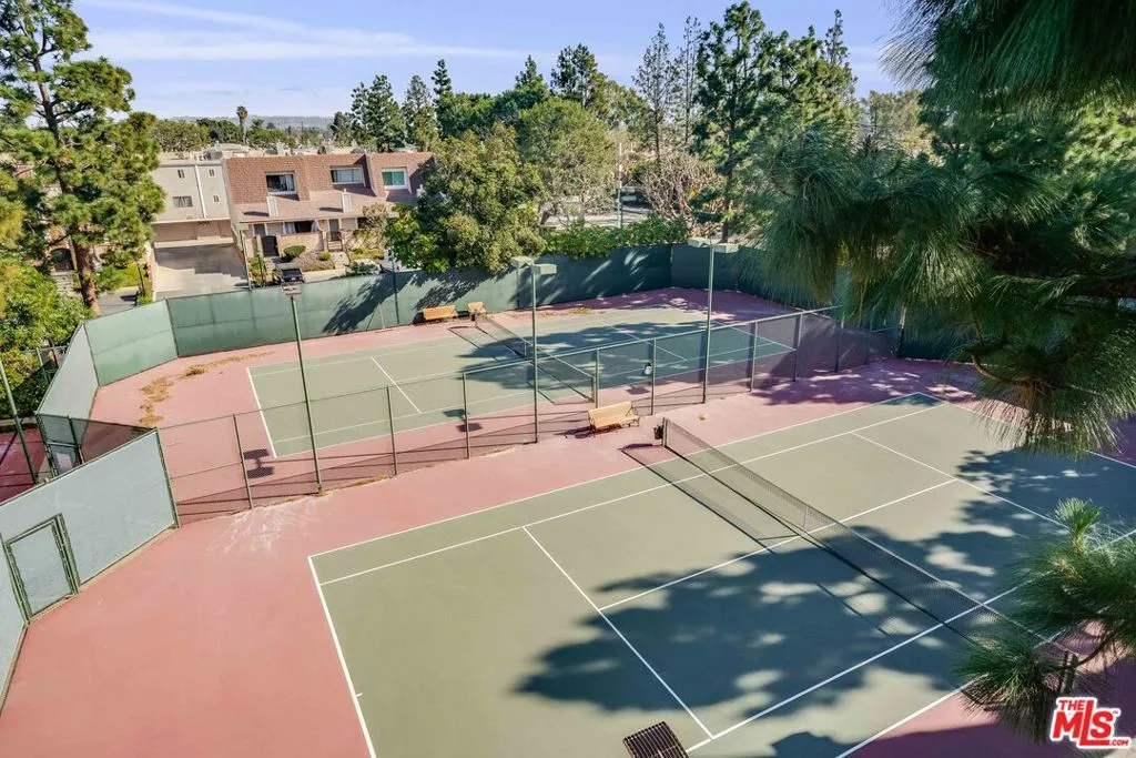 Marina Del Rey, California 90292, United States, 2 Bedrooms Bedrooms, ,2 BathroomsBathrooms,Residential,Active,80146