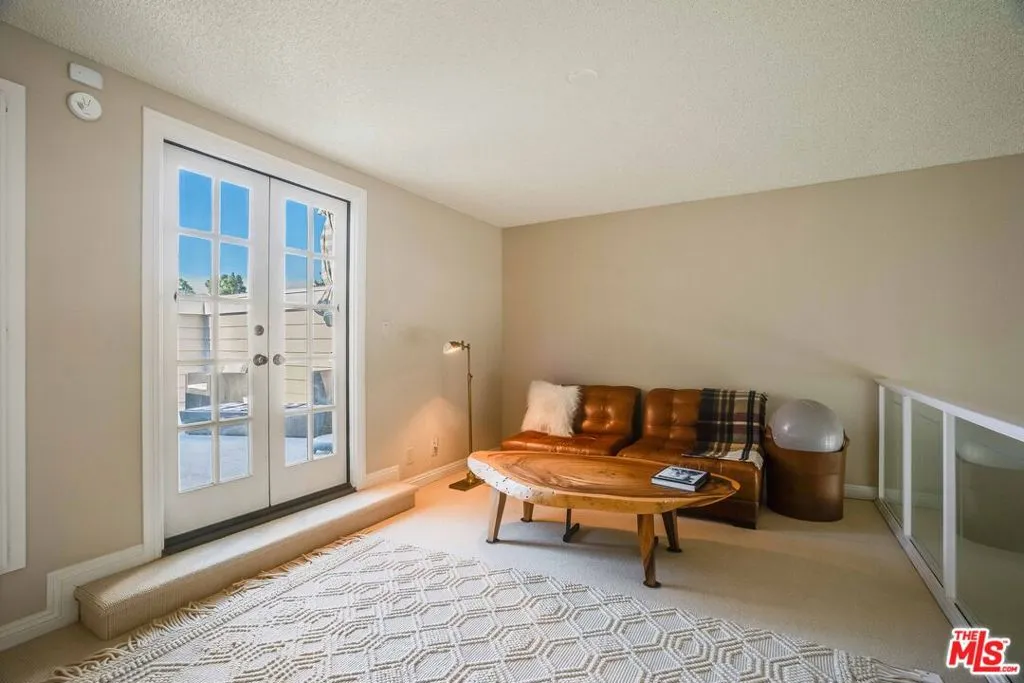 Marina Del Rey, California 90292, United States, 2 Bedrooms Bedrooms, ,2 BathroomsBathrooms,Residential,Active,80146