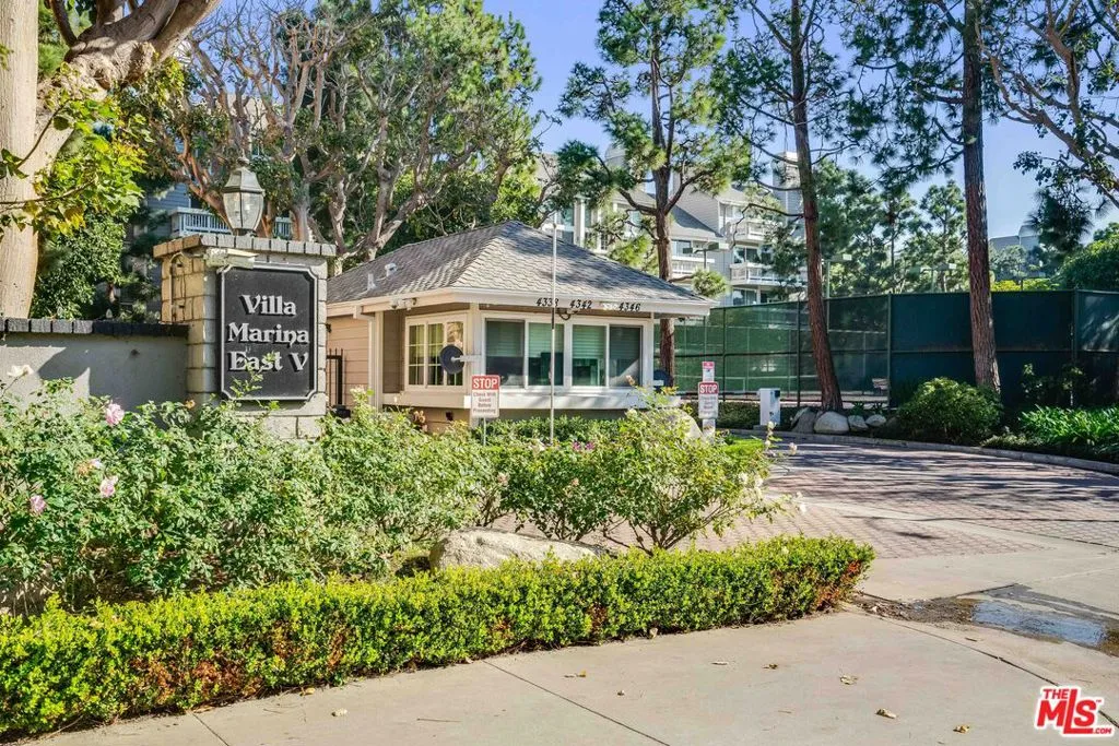 Marina Del Rey, California 90292, United States, 2 Bedrooms Bedrooms, ,2 BathroomsBathrooms,Residential,Active,80146