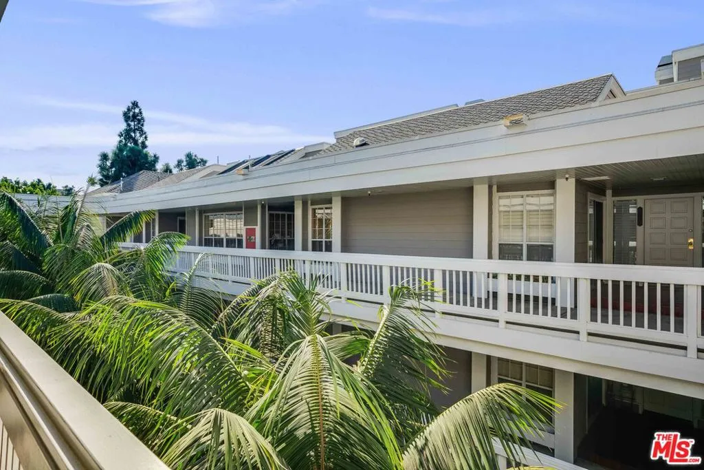 Marina Del Rey, California 90292, United States, 2 Bedrooms Bedrooms, ,2 BathroomsBathrooms,Residential,Active,80146