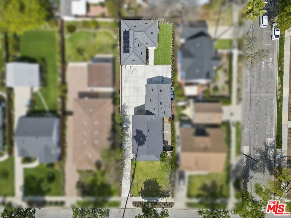 Properties 2 1563 E Elizabeth Street