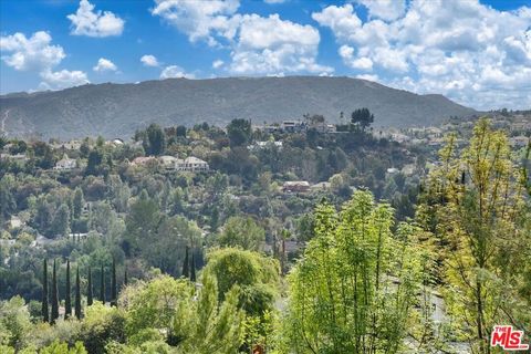 A home in Tarzana