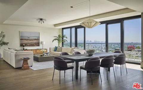 8420 Sunset Boulevard Unit 802, West Hollywood, CA 90069 - MLS#: 25504559