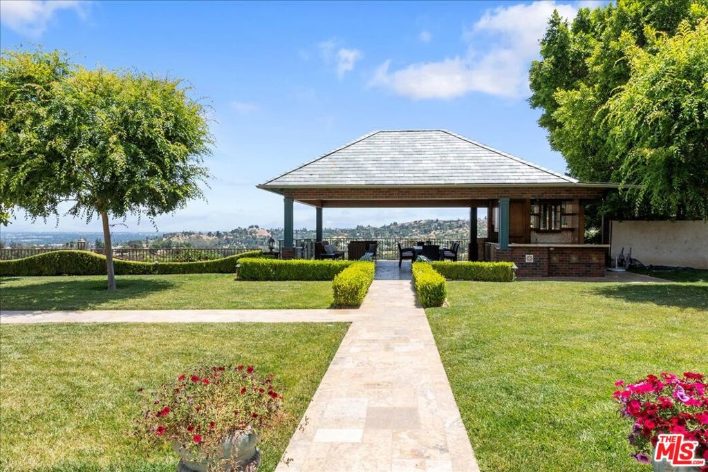 Properties 3 19000 Dorlon Drive