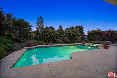 A home in Studio City