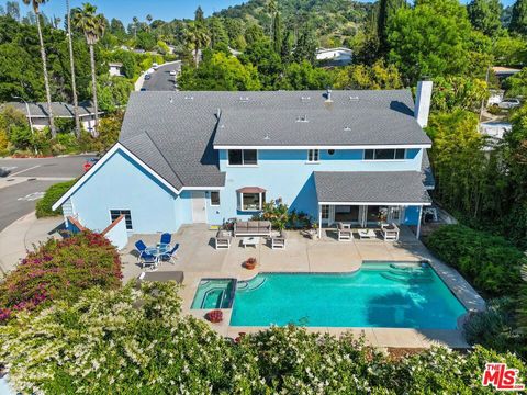 A home in Studio City