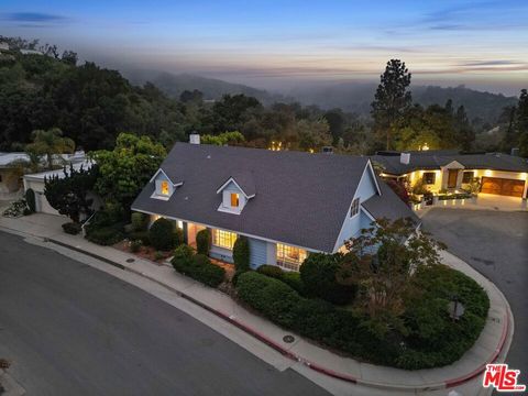 A home in Studio City