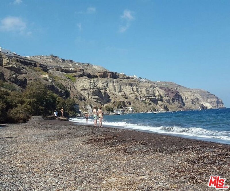 10 Santorini Greece