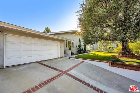 A home in Studio City