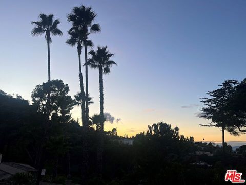 A home in Studio City