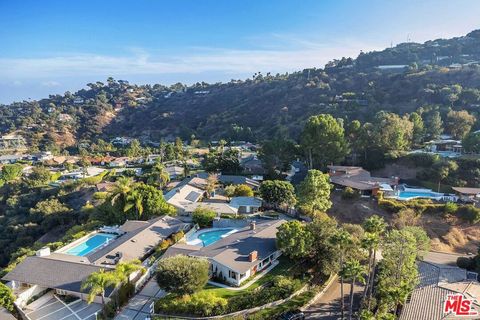 A home in Studio City