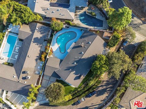 A home in Studio City