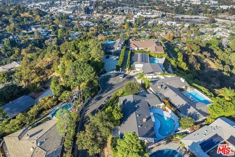 A home in Studio City