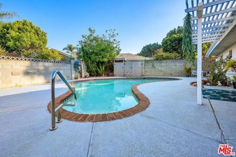 A home in Studio City