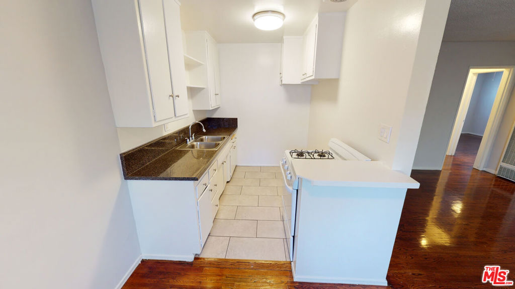Properties 2 1434 S Orange Drive