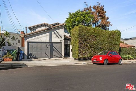 A home in Playa Del Rey