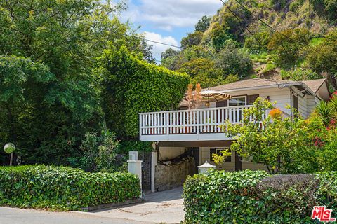Single Family Residence in Los Angeles CA 1805 Nichols Canyon Road.jpg