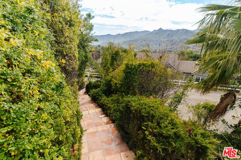 listing image 64