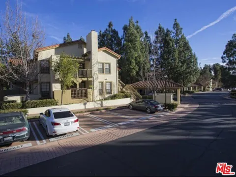 MLS: 25505029