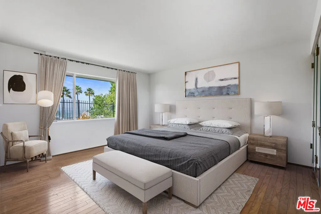 Beverly Hills, California 90210, United States, 5 Bedrooms Bedrooms, ,7 BathroomsBathrooms,Residential,Active,81760