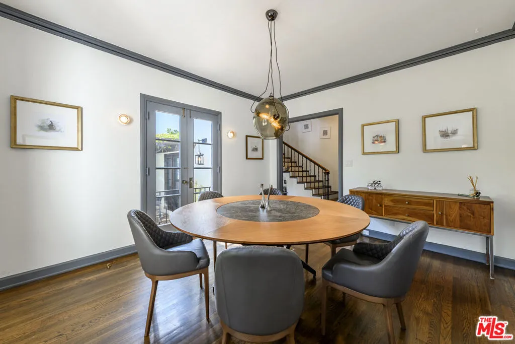 Los Angeles, California 90027, United States, 4 Bedrooms Bedrooms, ,3 BathroomsBathrooms,Residential,Active,116510