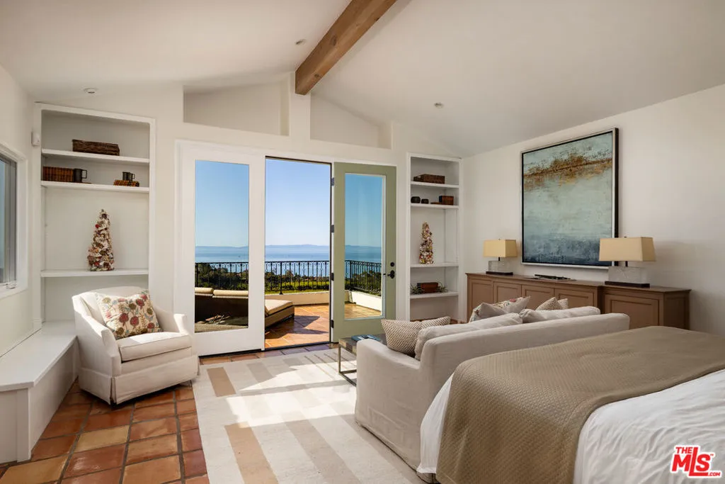 Santa Barbara, California 93108, United States, 4 Bedrooms Bedrooms, ,5 BathroomsBathrooms,Residential,Active,105408