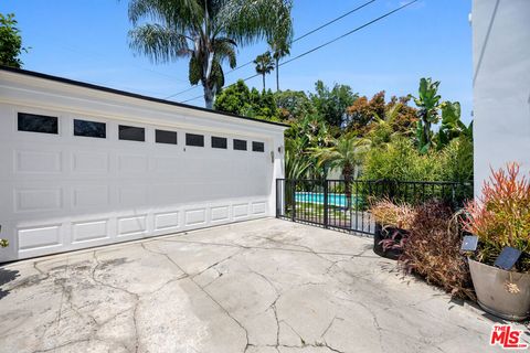 A home in Studio City