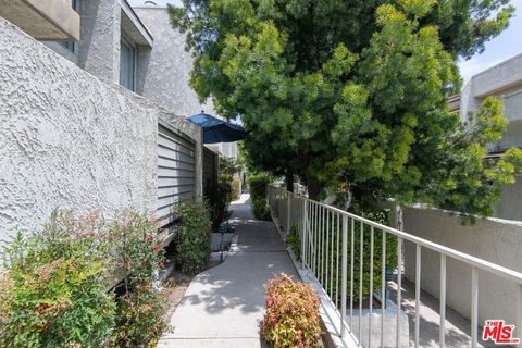 A home in Studio City