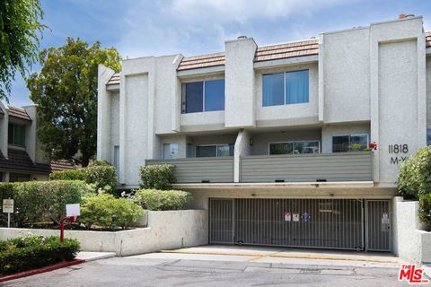 A home in Studio City