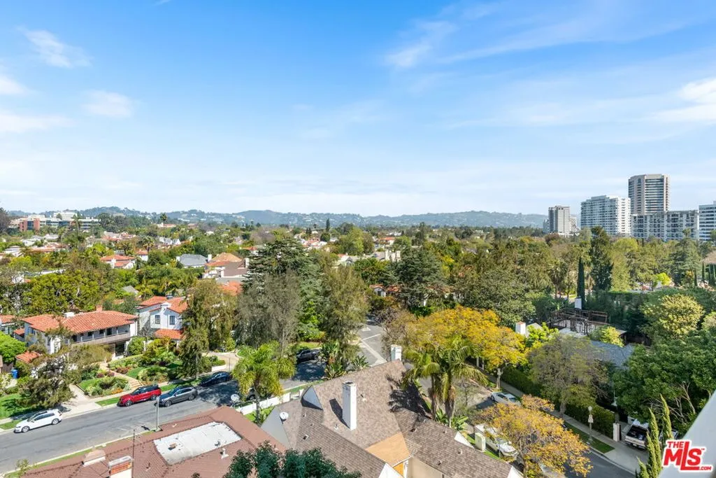 Los Angeles, California 90024, United States, 1 Bedroom Bedrooms, ,2 BathroomsBathrooms,Residential,Active,98542