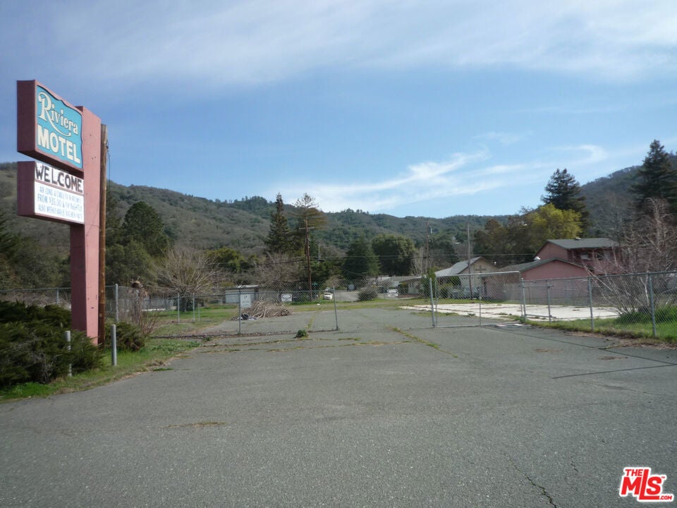 6900 Frontage Road