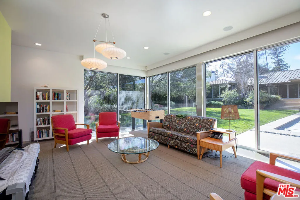 Los Angeles, California 90049, United States, 7 Bedrooms Bedrooms, ,7 BathroomsBathrooms,Residential,Active,6789