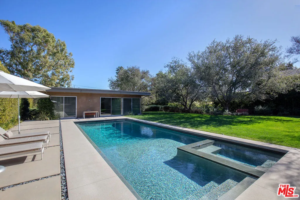 Los Angeles, California 90049, United States, 7 Bedrooms Bedrooms, ,7 BathroomsBathrooms,Residential,Active,6789